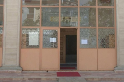 3 günlük bebek cami avlusuna bırakıldı