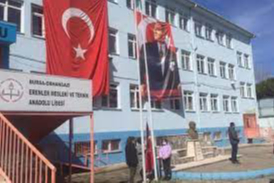 Bursa’da okul müdürüne çirkin  saldırı!