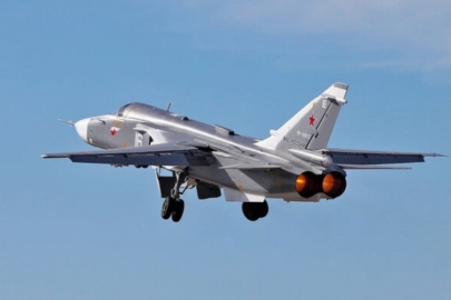 Rus Hava Kuvvetleri'ne ait Su-24 tipi savaş uçağı düştü!
