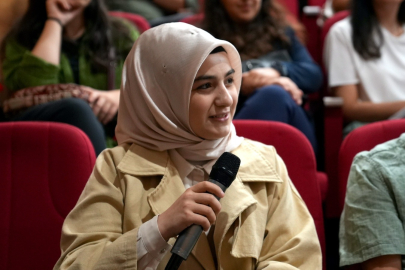 Yeni öğretmenlerine sıcak karşılama