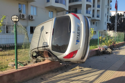 Kaza yaptı, aracını bırakıp kaçtı