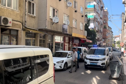 Kıskançlık krizinin sonu kan aktı! Hem sevgilisini hem kendini öldürdü