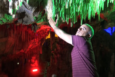 Saç isteyen Keloğlan Mağarasına koşuyor