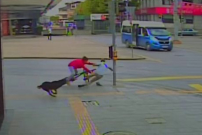 Sokak köpeğinin kovaladığı bisikletli yayaya çarptı