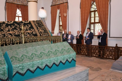 Bursa'da Birlik üyeleri Hisar ve Hanlar Bölgesi'ni gezdi