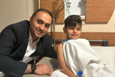 Mucize kurtuluşun adı o! Heimlich manevrası ile böyle kurtarıldı