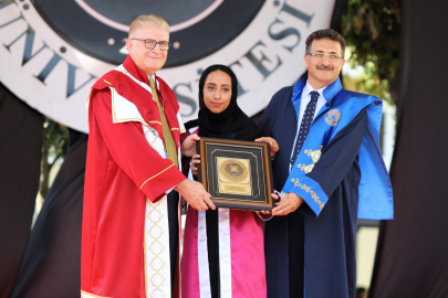 Okumak için geldiği Türkiye’de dönem birincisi oldu