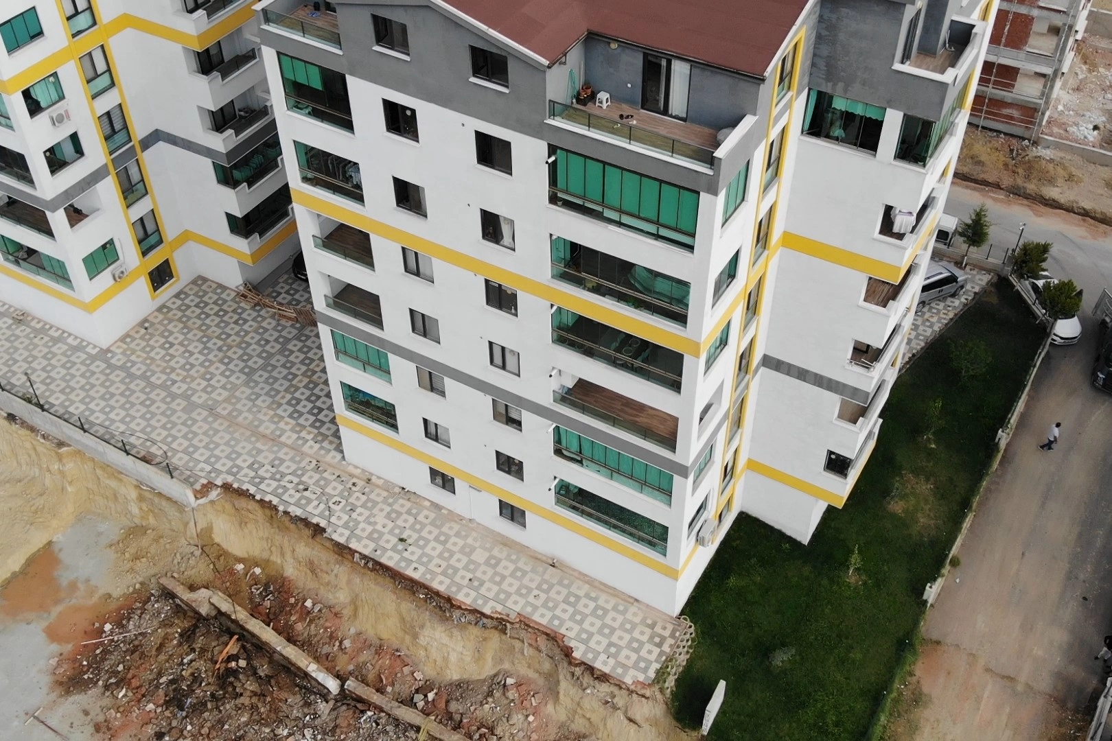 Facianın eşiğinden döndüler