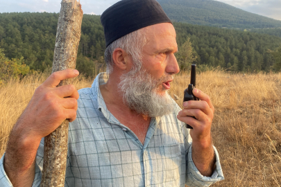 Bu köydekiler birbirleriyle telsizle iletişim kuruyor