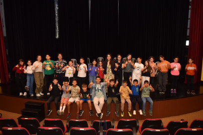 Sanatsever çocuklar için kurslar devam ediyor