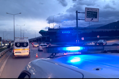 Bursa'da kaza! Karşıya geçmek isteyen adam metrelerce savruldu