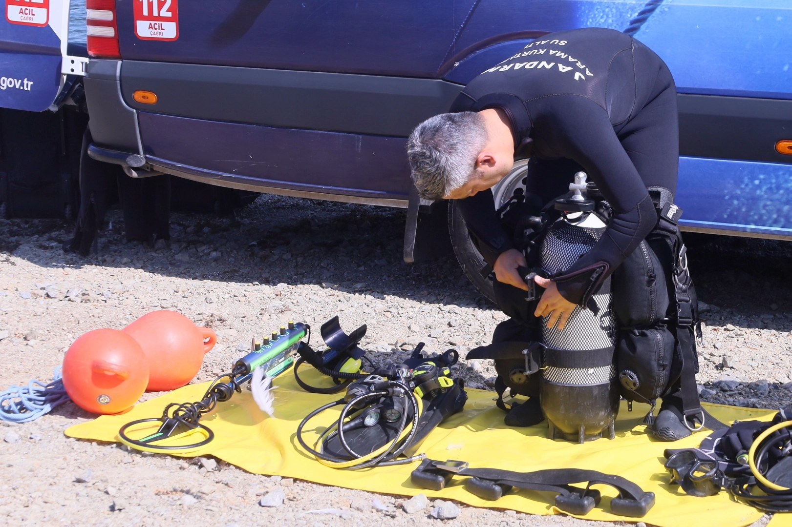 Jandarma Sualtı Arama Kurtarma Timinden barajda arama kurtarma tatbikatı