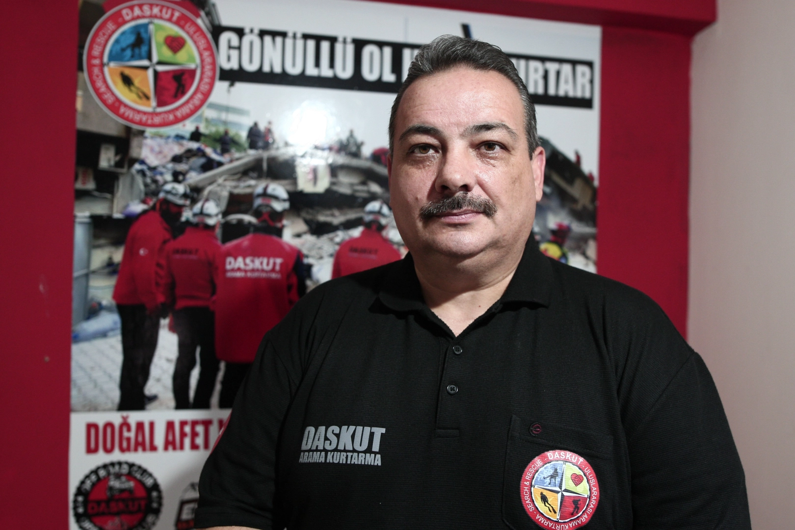 İsrailli ekip deprem bölgesinden arama kurtarma ekipmanları çalmış