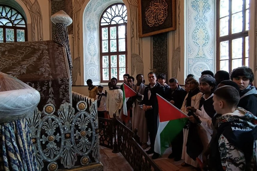 89 milletten çocuk Gazze için buluştu.