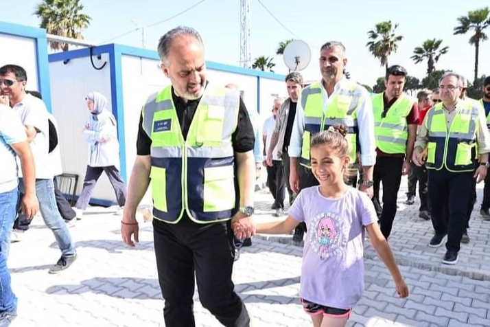 Alinur Başkanı unutmayan Melek: “Seni çok özledim Bursa’ya gelmek istiyorum”