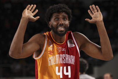 Galatasaray, Muhaymin Mustafa ile yollarını ayırdı