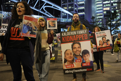 Netanyahu’dan esir yakınlarına: 'Şu anda herkesi eve getirme imkanı yok'