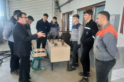 BU OKULUN ÖĞRENCİLERİ MESLEK SAHİBİ OLUYOR