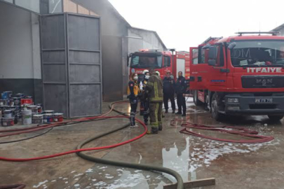 Mobilya imalathanesinde yangın paniği