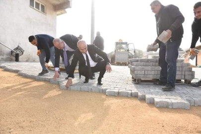 Alaylı Köyü'nde  parkte taş çalışması