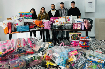 Liselilerden kanser hastalarına anlamlı hediye