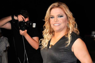 "Kibariye: Türk Arabesk-Pop Müziğinin Sevilen Sesi"