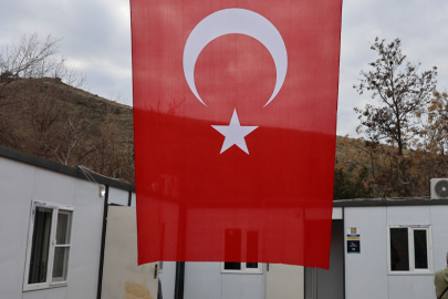 Kahramanmaraşlı şehidin konteyner kentteki baba ocağında hüzün hakim