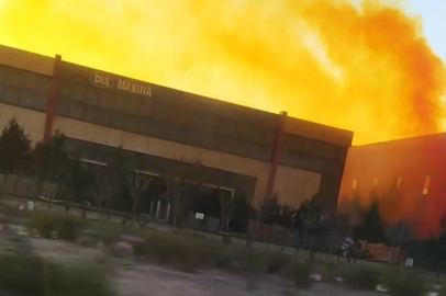 Gökyüzünü turuncu duman kapladı!