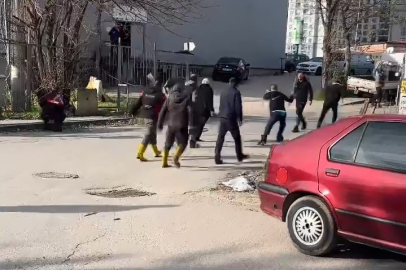 Bursa'da iki grubun sopalı meydan muharebesi kamerada