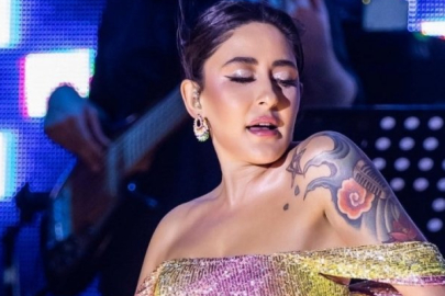 Melek Mosso sonunda balayına çıktı!