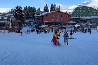 Profesyonel kayakçı ve köpeğin çarpışması kameraya böyle yansıdı