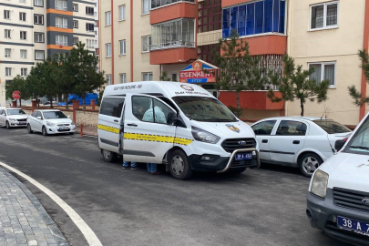 Yalnız yaşayan adamı kız kardeşi ölü buldu!