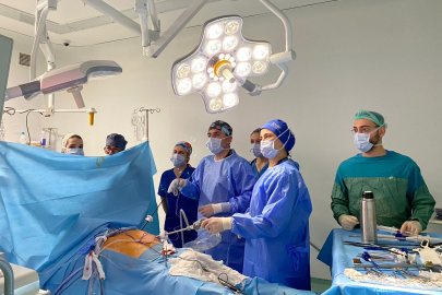 Kanser olan yemek borusu, midesinden yapılan yemek borusuyla değişti