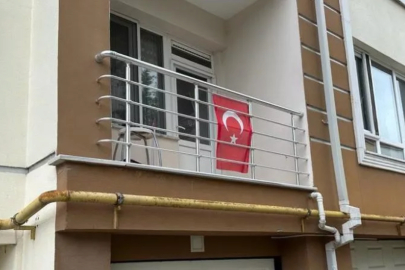Türk bayrağını indiren şahsa ev hapsi cezası!
