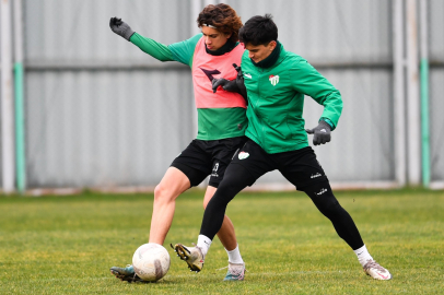Bursaspor antrenmanda taktik çalıştı