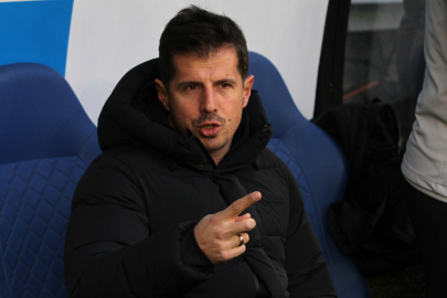 Emre Belözoğlu: “Ülkenin başkenti, öylesine güzel bir şehir, böyle kötü bir zemin”