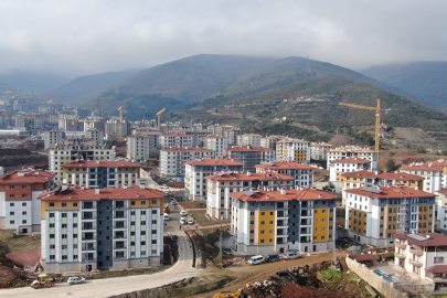 Enkaz kentin sakinleri, yeni evlerini heyecanla bekliyor