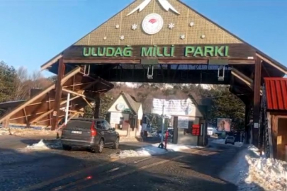 Uludağ'da Milli Park gişelerinden 15 günde 41 bin araç geçiş yaptı