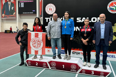 Bursa Büyükşehir Belediyespor Kulübü sporcularından 10 madalya