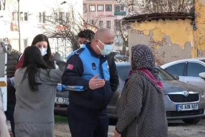 Çöp evi boşaltılan kadın sinir krizi geçirdi