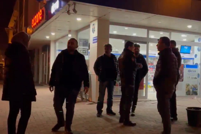 Yeşil reçeteli ilaç almak için eczacıyı tehdit edip, polislere saldırdı