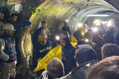 Madendeki göçükte kalan işçinin cansız bedeni 5 saat sonra çıkartıldı