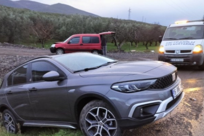 Bursa'da 5 araç birbirine girdi! 2 polis ölümden döndü