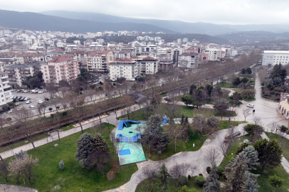 Şehit Erhan Öztürk Parkı, yenilenen yüzüyle hizmete açıldı