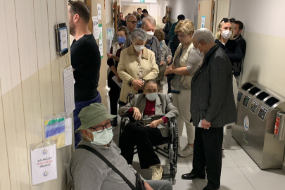 Engelli vatandaşlar tekerlekli sandalyeyle oyunu kullandı