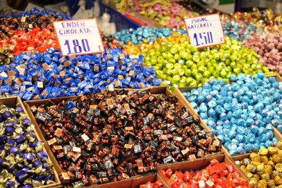 Bayram şekerleri tezgahlardaki yerini aldı