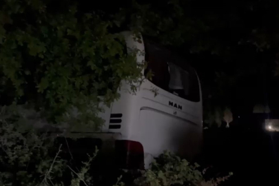 Kontrolden çıkan otobüs araziye uçtu, sürücü yaralandı