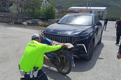 Motosiklet ile cip çarpıştı: 1 yaralı