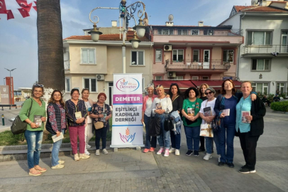 Mudanya'da "Kitabını al da gel" meydanı doldurdu