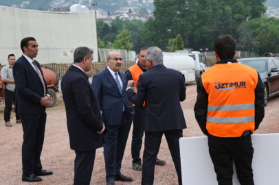 Bursa Valisi Demirtaş, Atatürk Spor Salonu Projesini inceledi